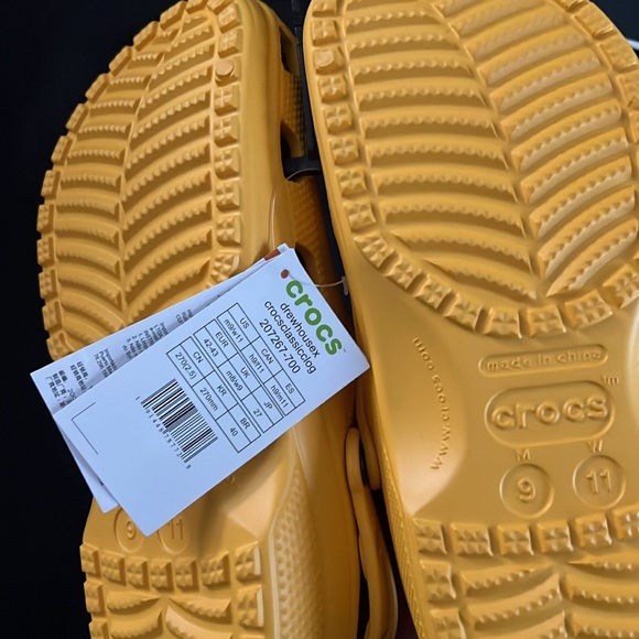 Justin Bieber crocs - Picture 2 of 3